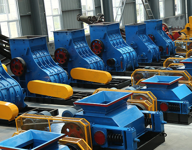 钢渣破碎实现3mm下细料选哪种粉碎机？